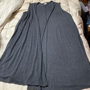 Gray Sleeveless Open Cardigan